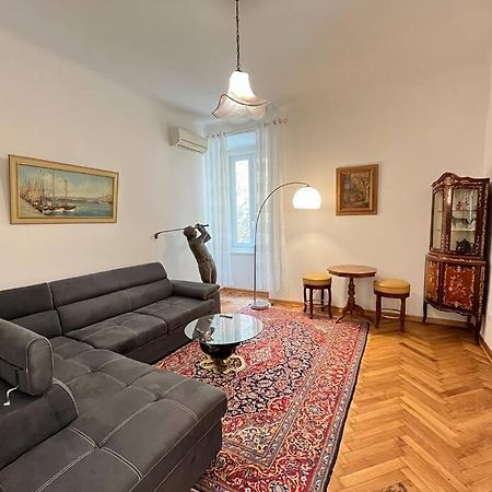 Residence Belvedere Paduina Triëst Buitenkant foto