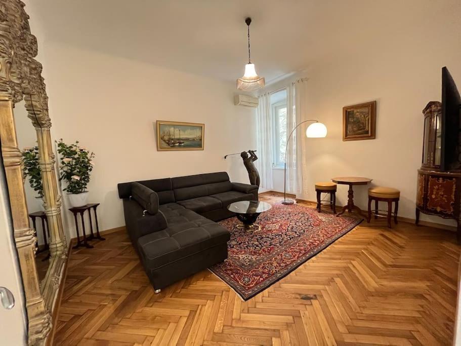 Residence Belvedere Paduina Triëst Buitenkant foto